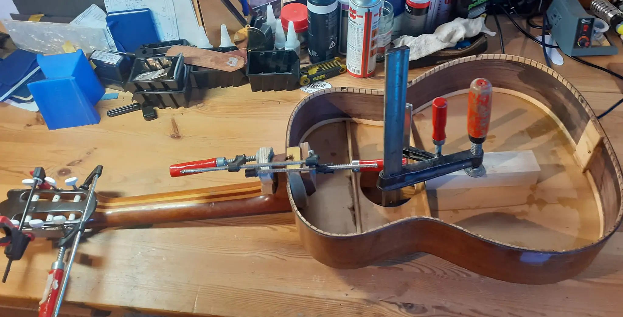 Rudolf Stark Konzertgitarre Restaurierung – Detailansicht 24 – Gitarrenreparatur Heier Guitars bei Dresden und Meißen